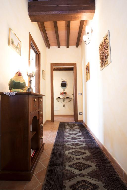 Вилла Casa Sandro A Podere Pascianella Кастельмуцио Номер фото
