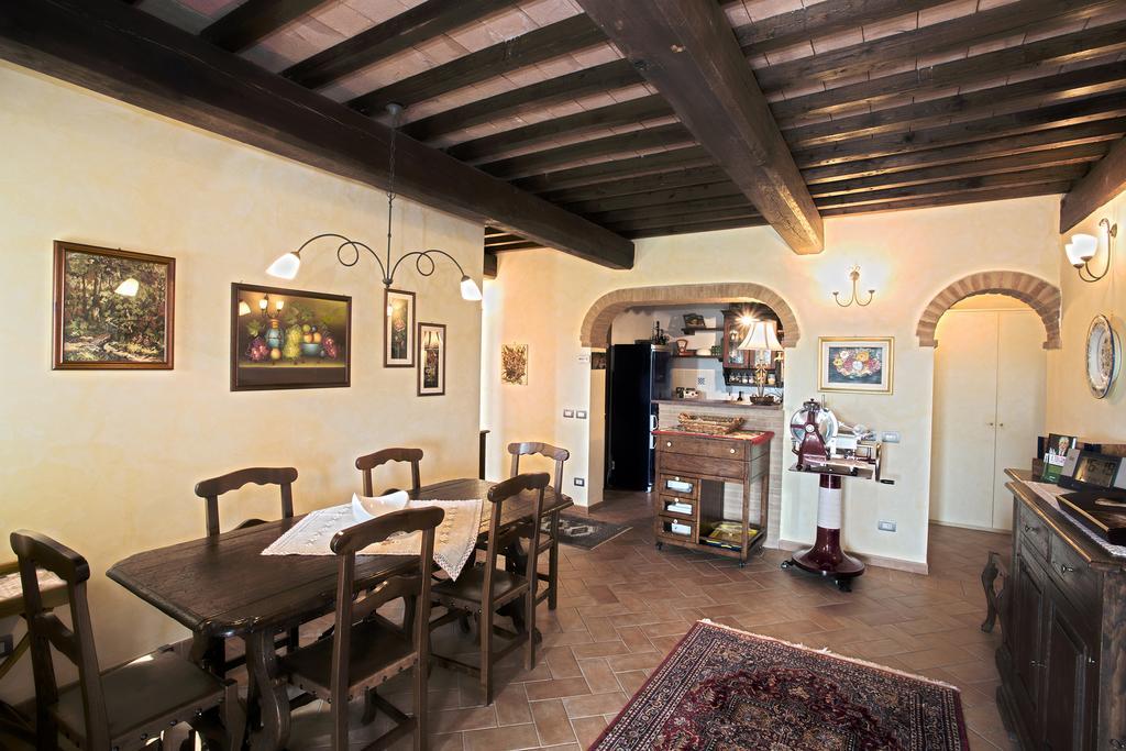 Вилла Casa Sandro A Podere Pascianella Кастельмуцио Номер фото