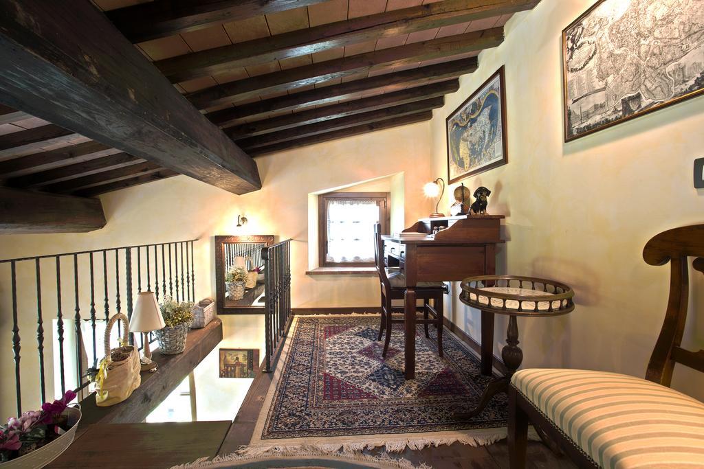 Вилла Casa Sandro A Podere Pascianella Кастельмуцио Номер фото